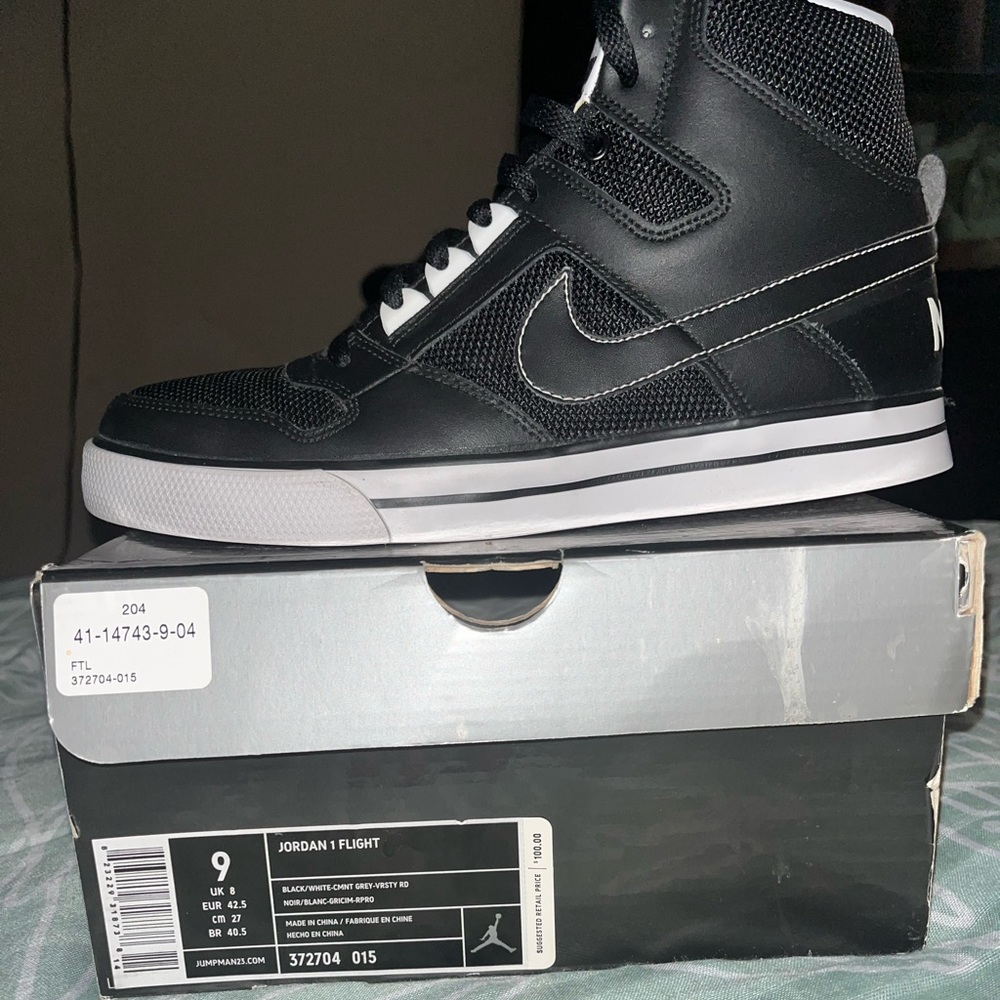 Jordan 1 Flight. Size 9